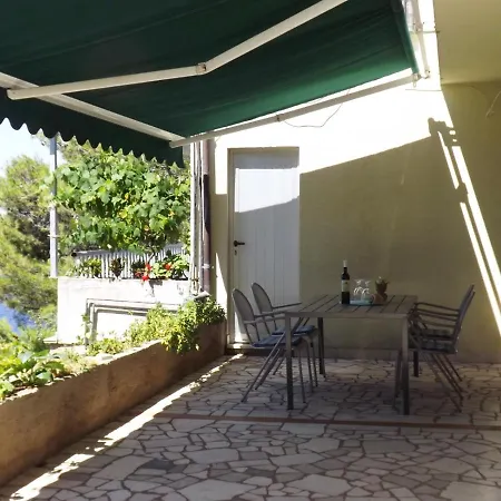 Διαμέρισμα By The Sea Prizba, Korcula - 4483 *